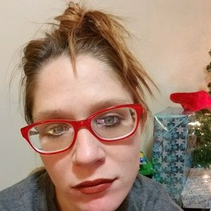 Meet your Posher, Nikki